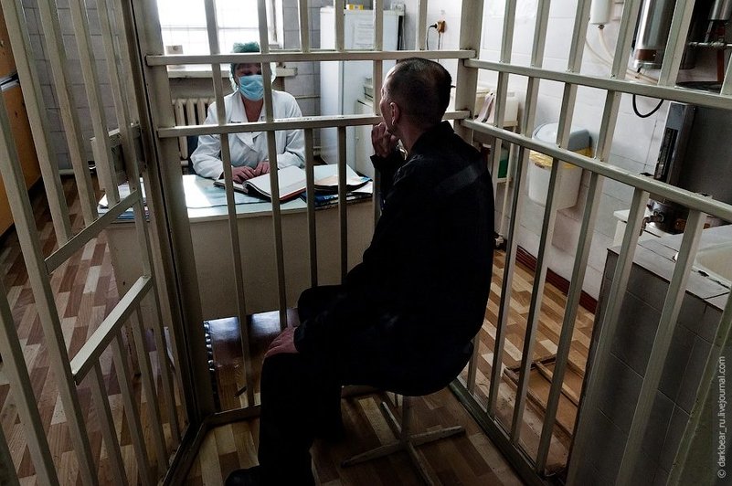 Заключенный на приеме у врача